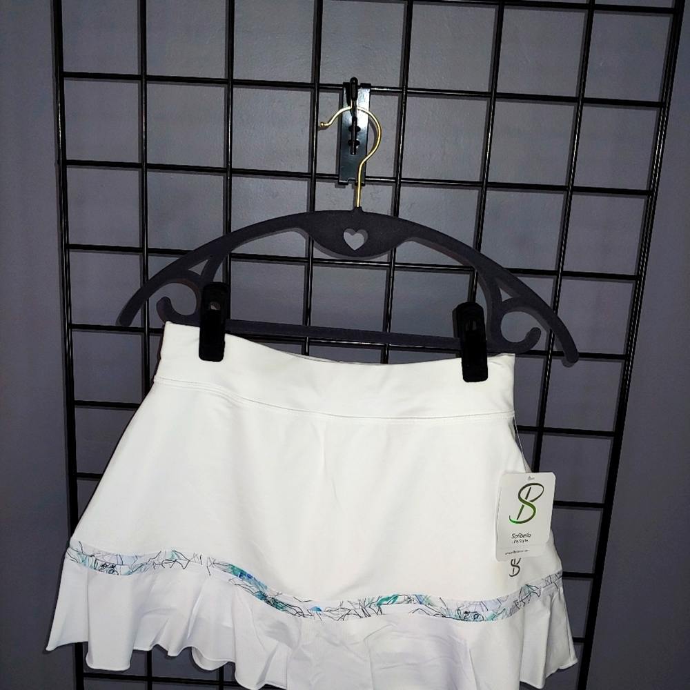 XS Sofibella white tennis skirt